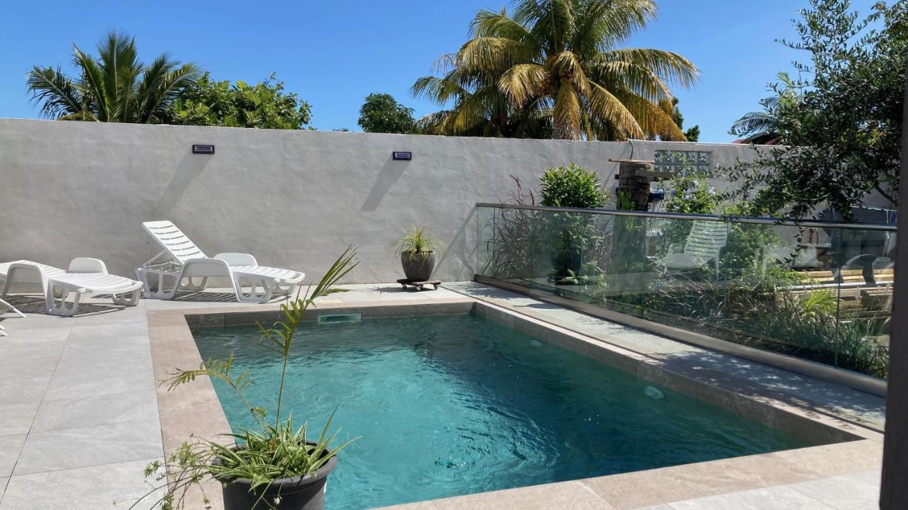 2 Chambres Avec Piscine Dans Maison Creole Saint Pierre Exterior photo