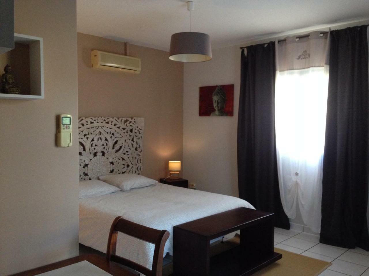 2 Chambres Avec Piscine Dans Maison Creole Saint Pierre Exterior photo