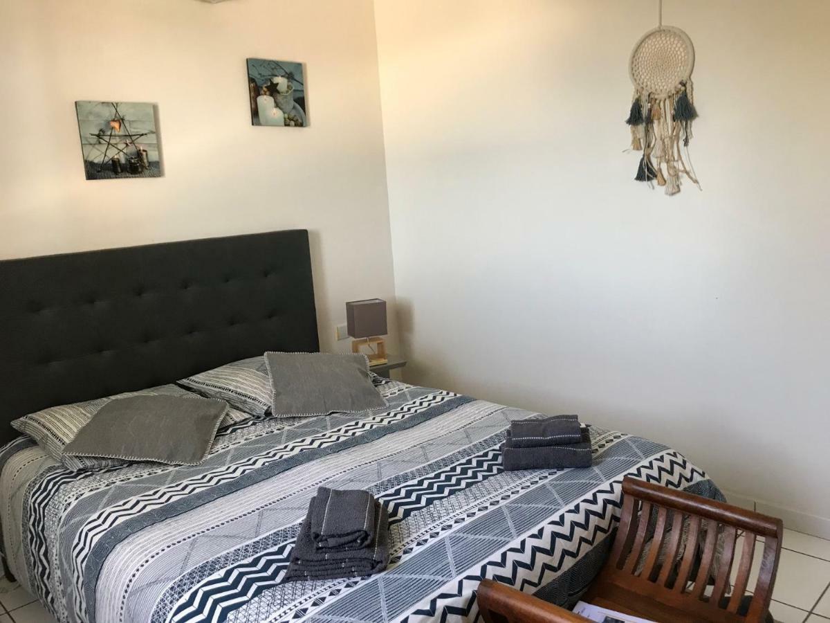 2 Chambres Avec Piscine Dans Maison Creole Saint Pierre Exterior photo